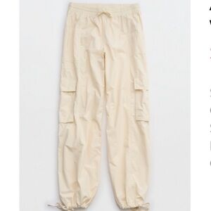 Aerie NWT High Waisted Go For It Baggy Cargo Pant Toasted Coconut Cream Small